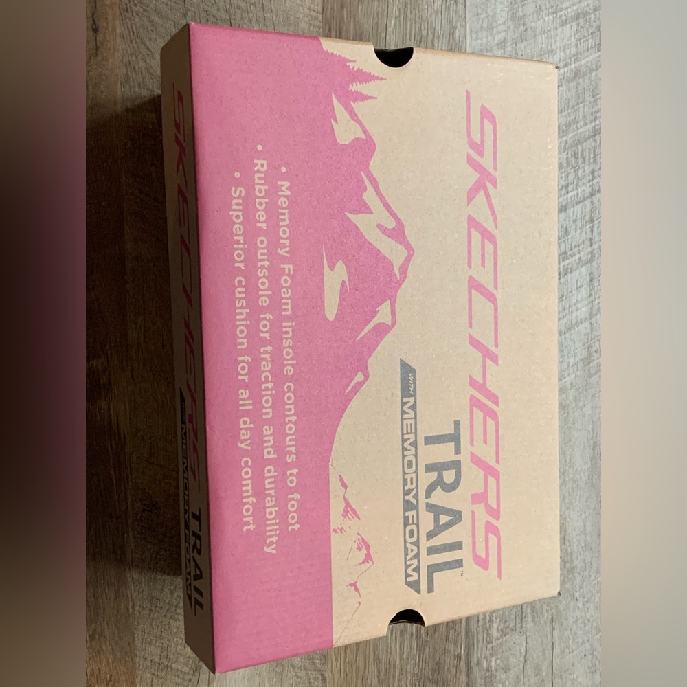 Sketchers Trail, women, size 9. - Picture 8 of 8
